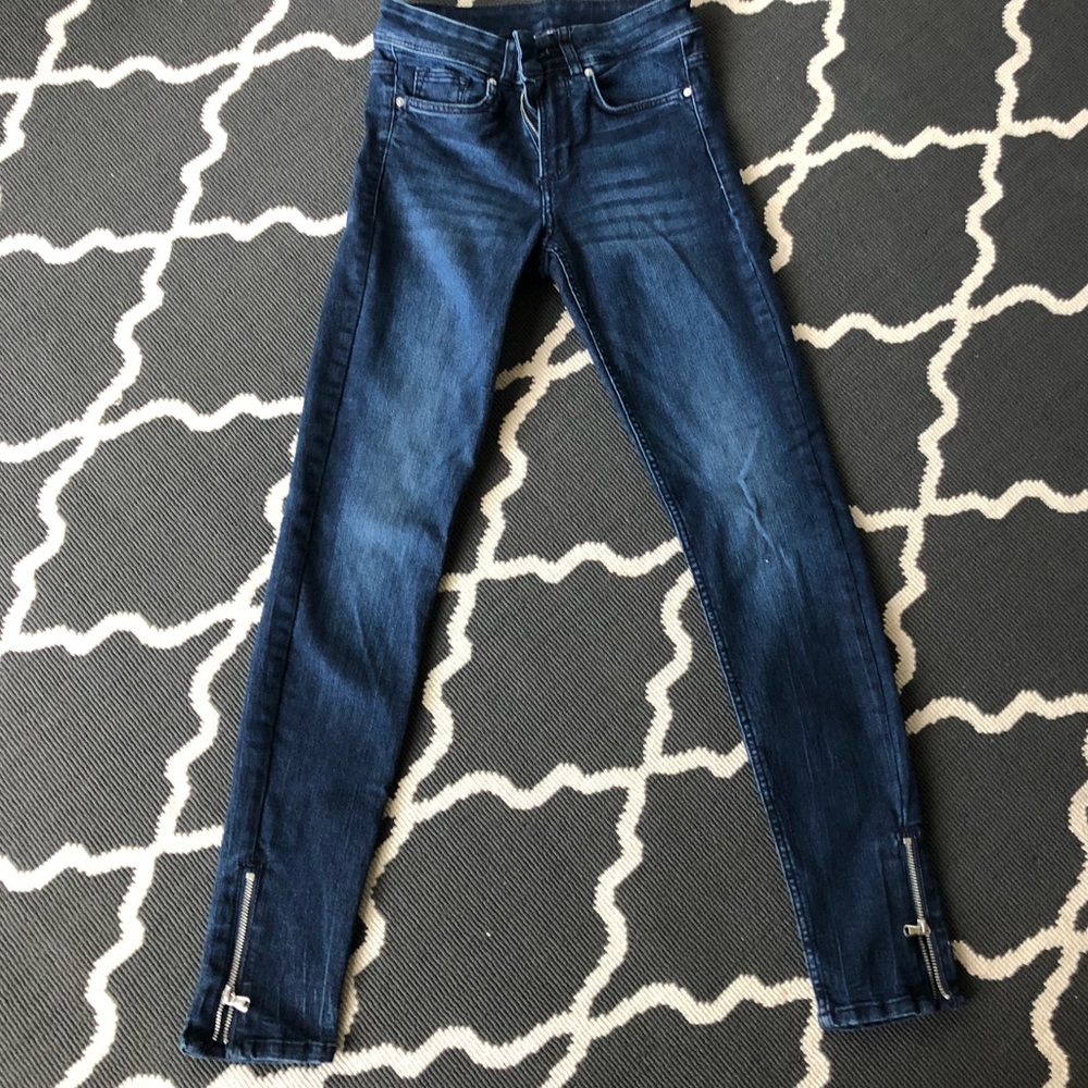 H&M DIVIDED jeans
